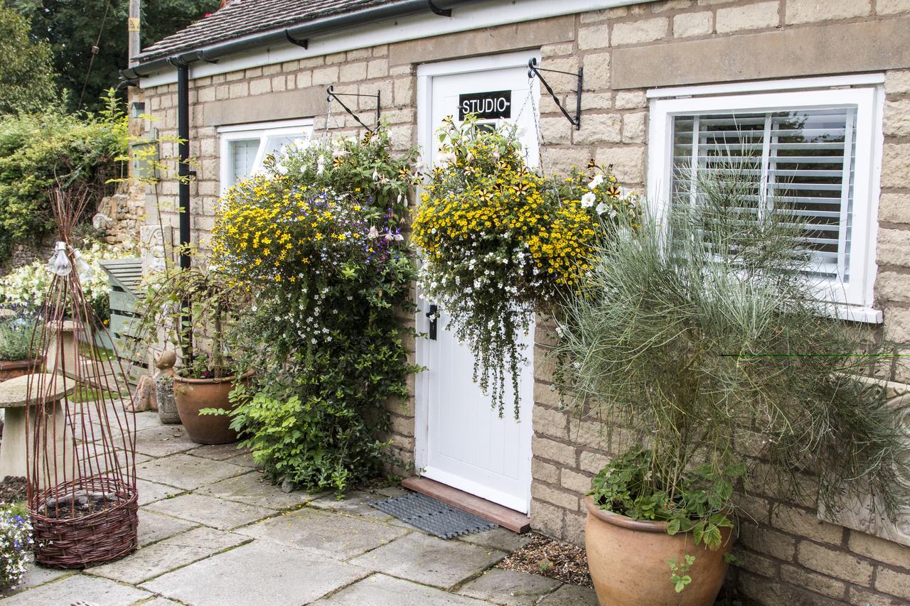 The Hollow Bottom Guiting Power Exterior foto
